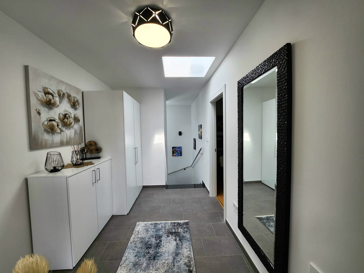 First Floor (Floor 1)